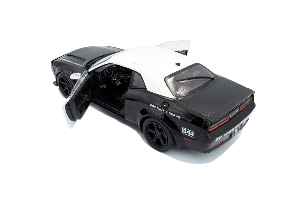 1:18 DODGE CHALLENGER R/T SCAT PACK WIDEBODY HIGHWAY POLICE 2023
