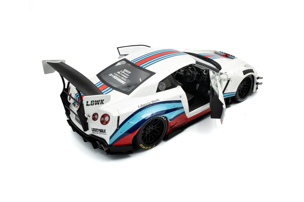 1:18 Nissan GT-R (R35) w/ Liberty Walk Body Kit 2.0 M 2024