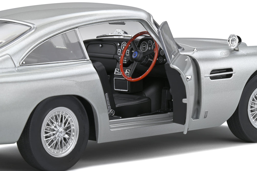1:18 ASTON MARTIN DB5 SILVER BIRCH 1964