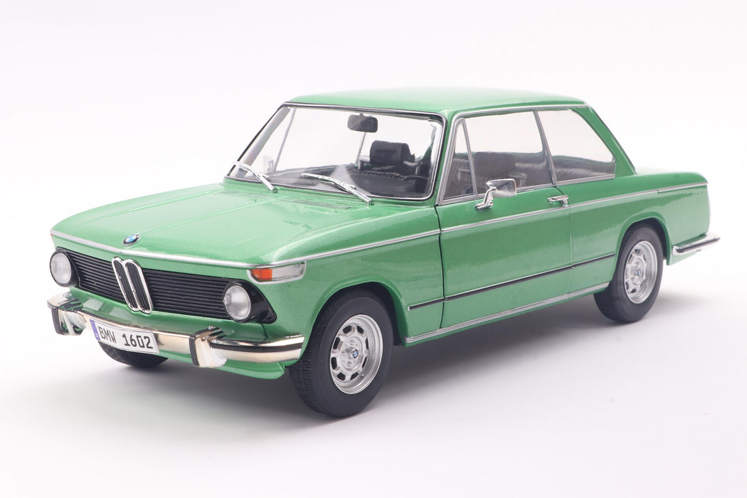 1:18 BMW 1602 Taiga 1971