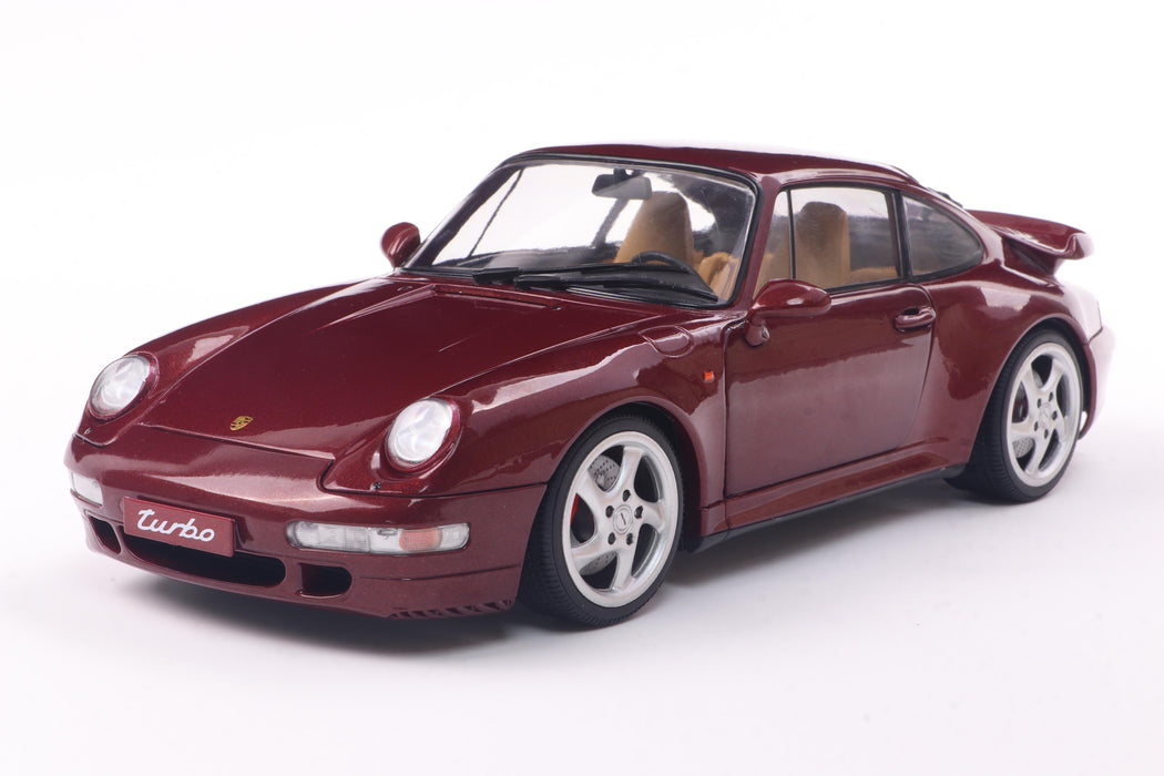 1:18 Porsche 911 (993) ARENA RED 1997 — Motor City Classics