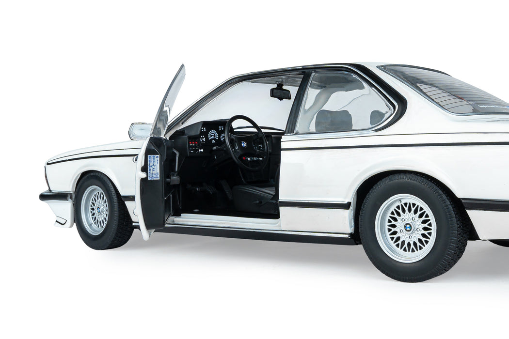 1:18 HARTGE 635 CSI (E24) WHITE 1984