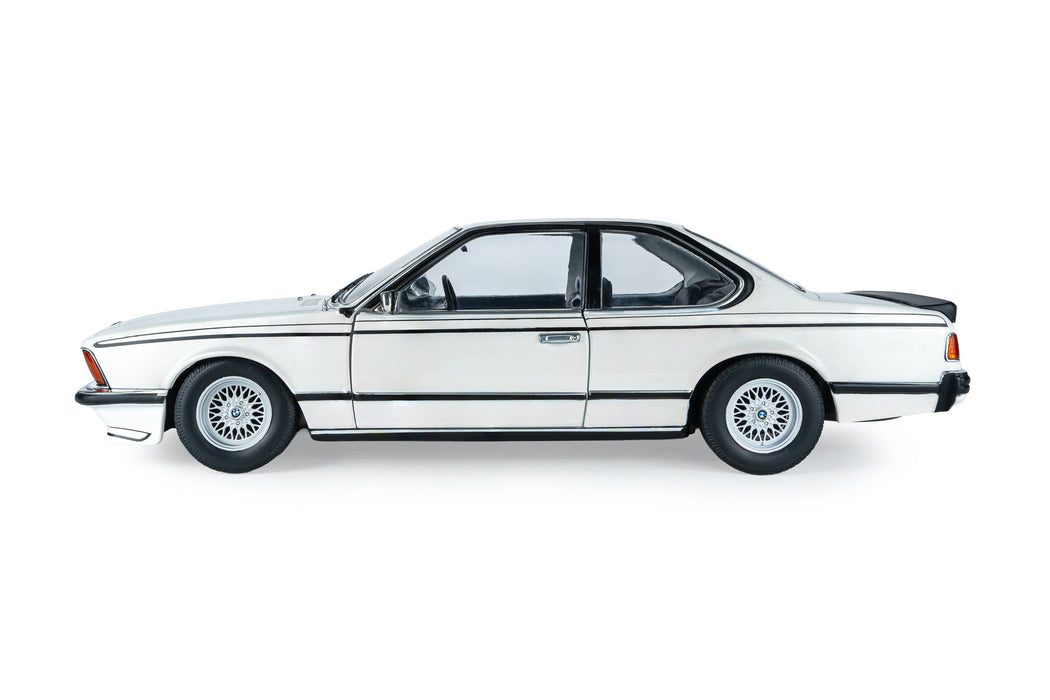 1:18 HARTGE 635 CSI (E24) WHITE 1984