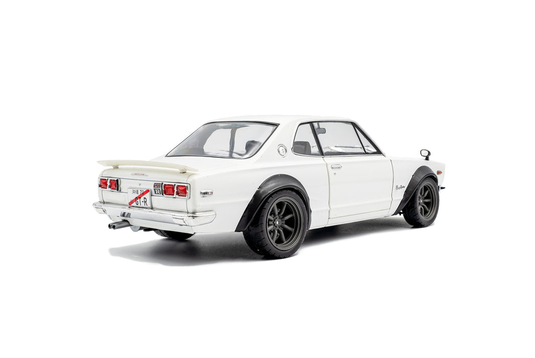 1:18 Nissan Skyline (C10) Hakosuka Solido Works Pearl White 1970