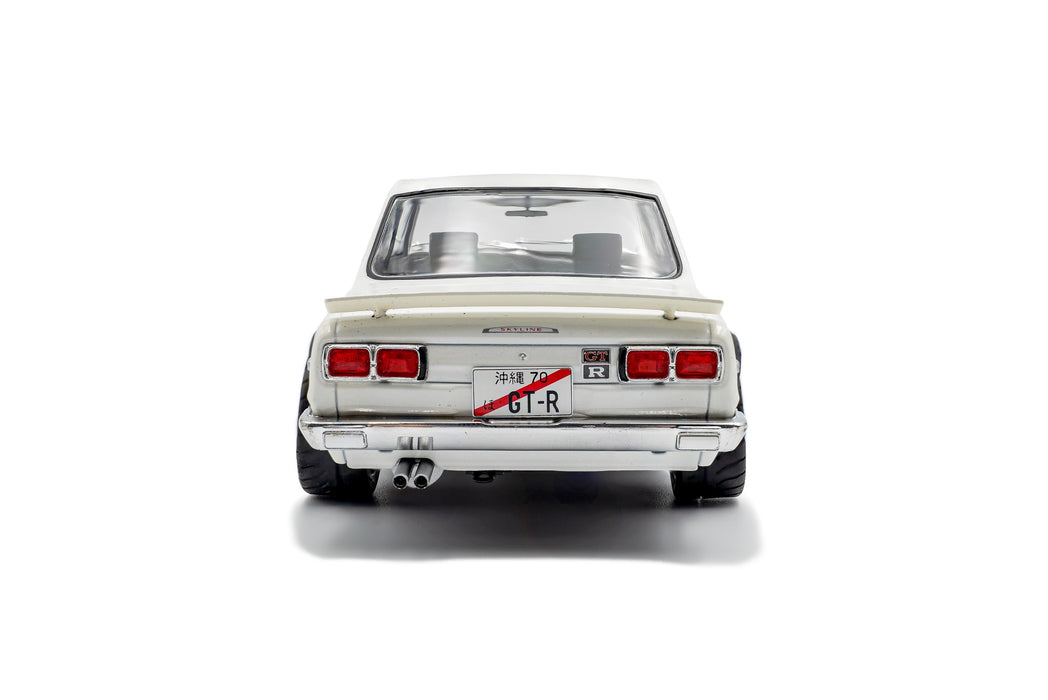1:18 Nissan Skyline (C10) Hakosuka Solido Works Pearl White 1970