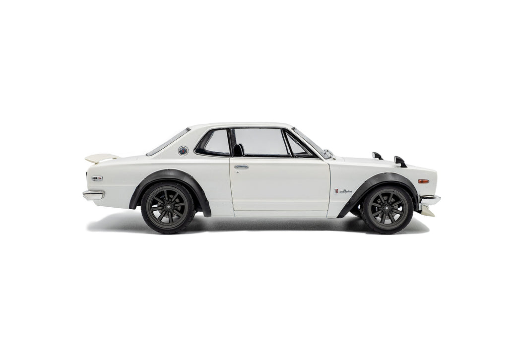 1:18 Nissan Skyline (C10) Hakosuka Solido Works Pearl White 1970