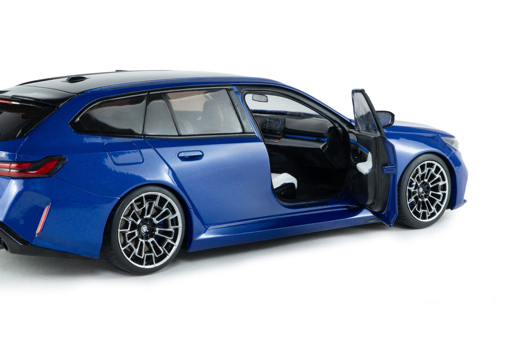 1:18 BMW M5 TOURING MARINA BAY BLUE METALLIC 2024