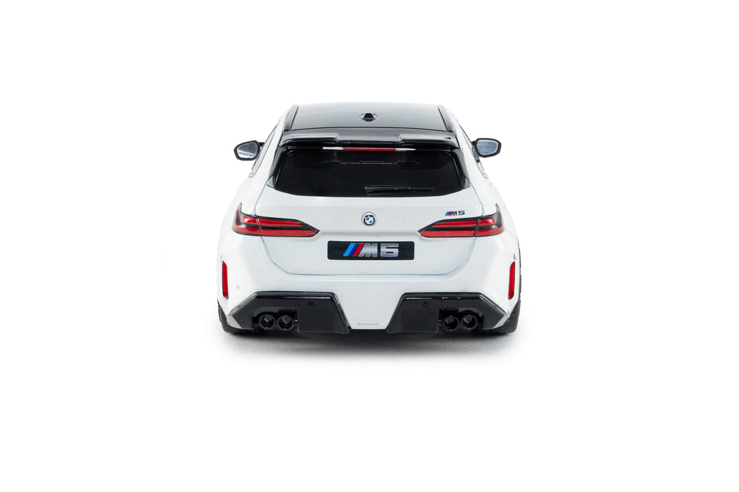 1:18 BMW M5 TOURING ALPINE WHITE SOLID 2025