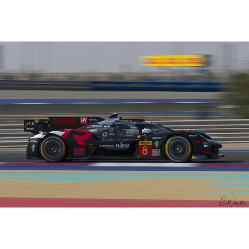1:18 TOYOTA GR010 HYBRID LMDh BLACK HARTLEY / HIRAKAWA / BUEMI #8 QATAR 2025