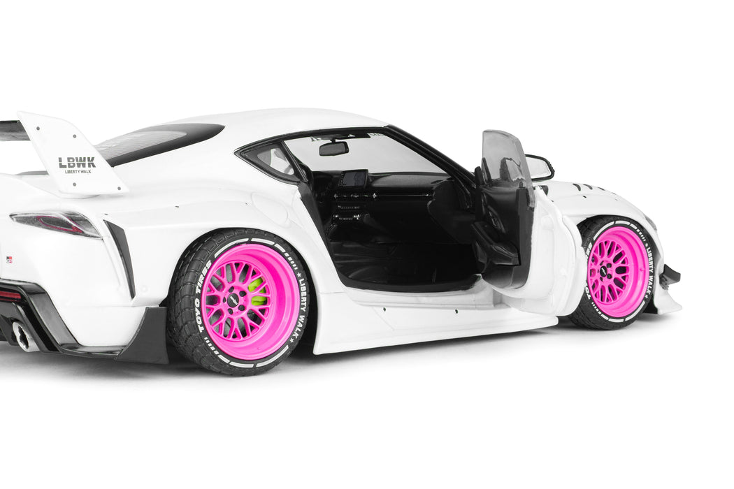 1:18 TOYOTA GR SUPRA LIBERTY WALK BODY KIT WHITE PINK 2025
