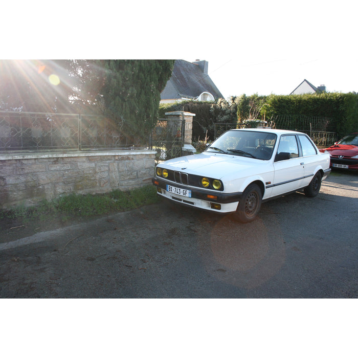 1:18 BMW 325i ALPINWEISS 1986