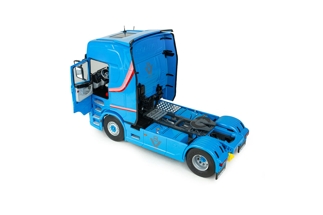 1:24 SCANIA 580S HIGHLINE 113 TRIBUTE 2023
