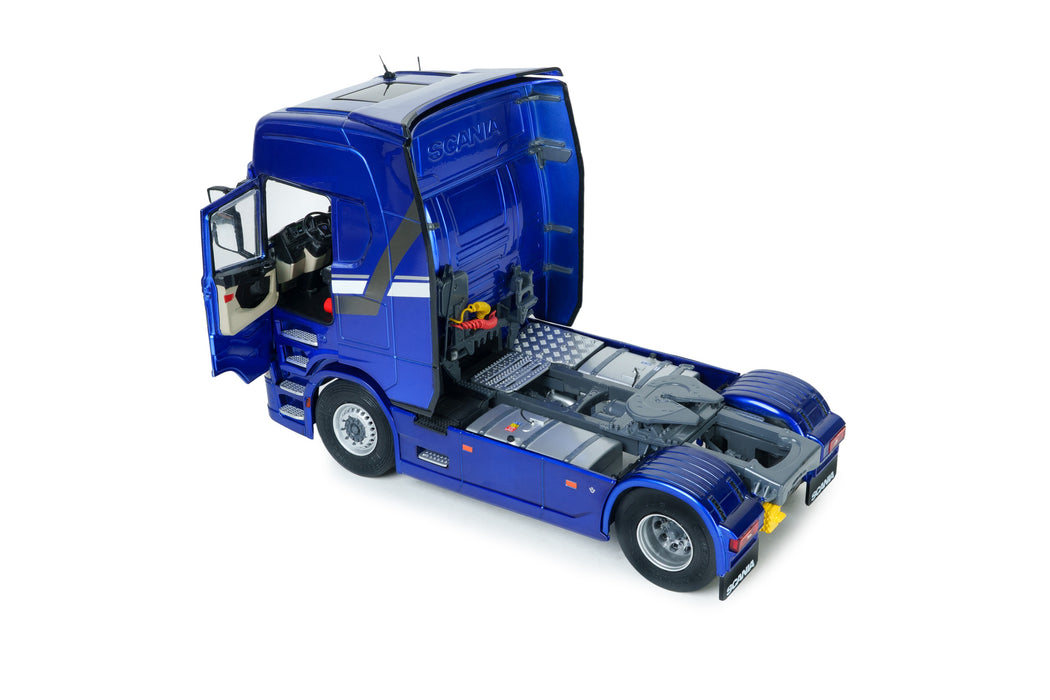 1:24 SCANIA 580S HIGHLINE METALLIC BLUE 2023