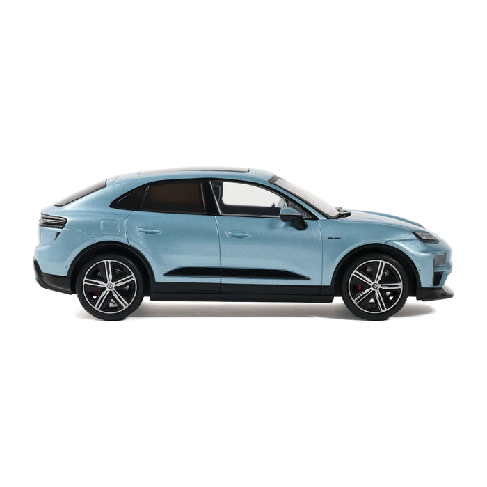 1:43 PORSCHE MACAN TURBO FROZEN BLUE METALLIC 2025