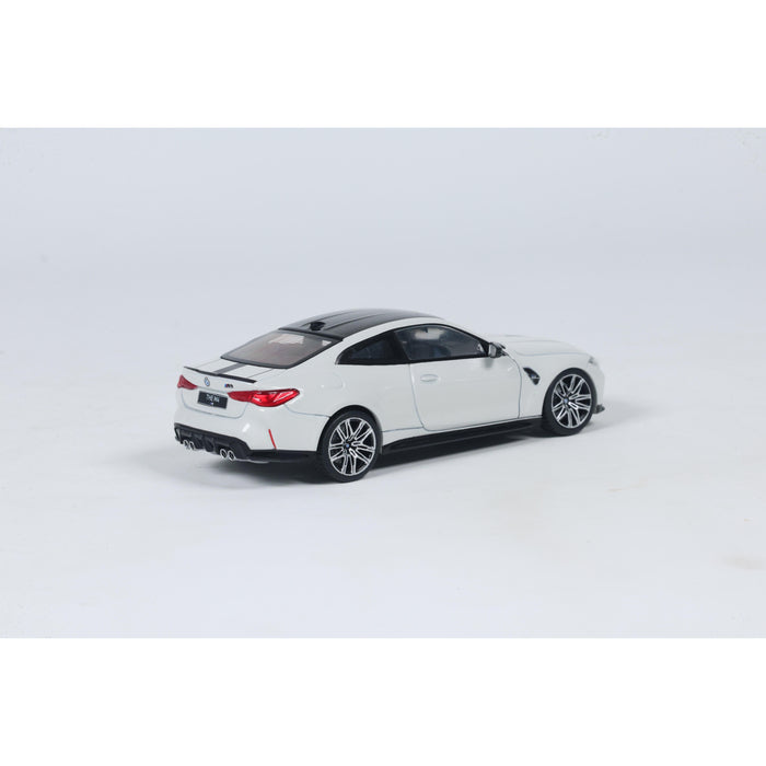 1:43 BMW M4 COMPETITION ALPINE WHITE 2023