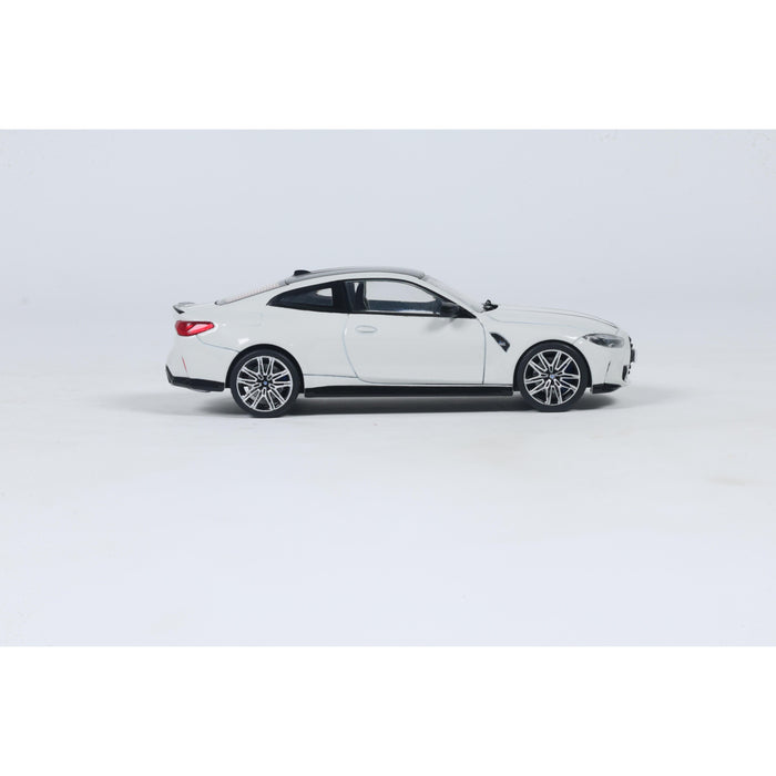 1:43 BMW M4 COMPETITION ALPINE WHITE 2023