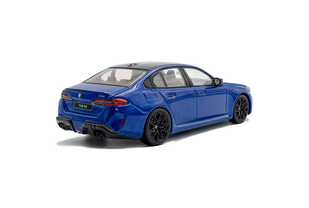 1:43 BMW G90 M5 Sedan Marina Bay Blue 2024