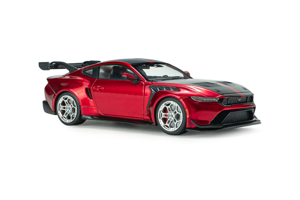 1:43 FORD MUSTANG GTD MOLTEN MAGENTA METALLIC TRI-COAT 2025