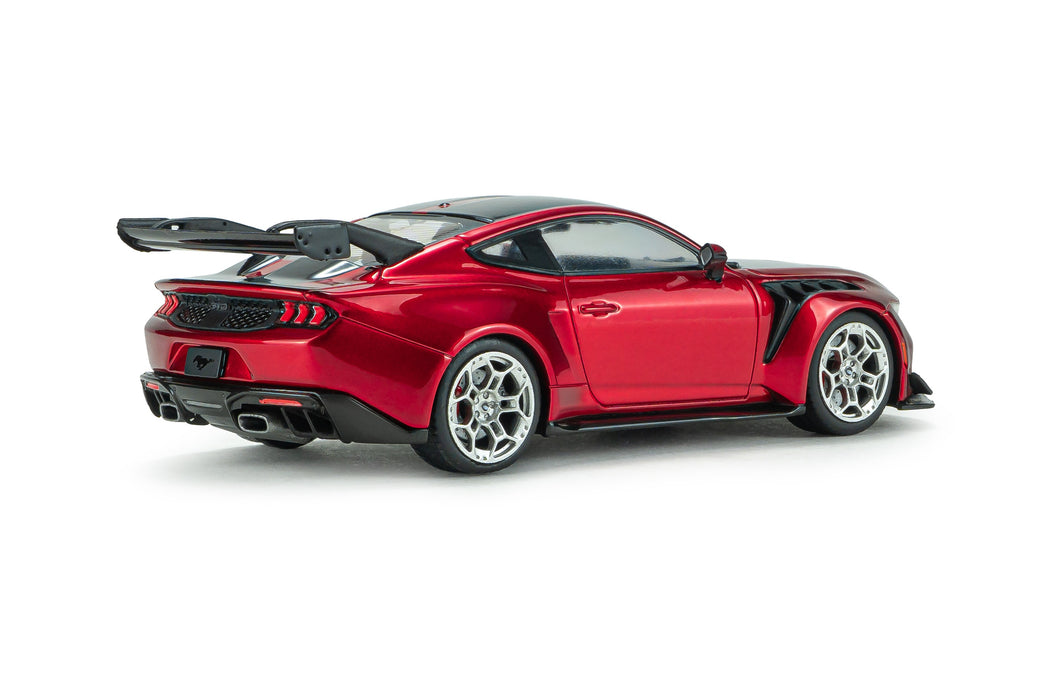 1:43 FORD MUSTANG GTD MOLTEN MAGENTA METALLIC TRI-COAT 2025