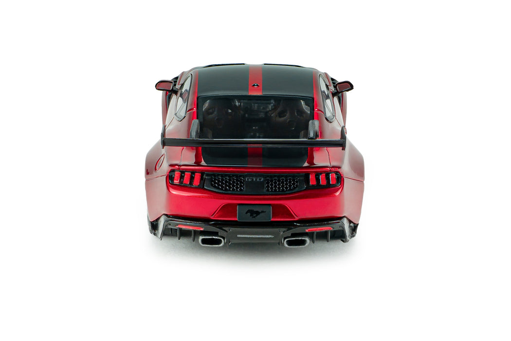 1:43 FORD MUSTANG GTD MOLTEN MAGENTA METALLIC TRI-COAT 2025