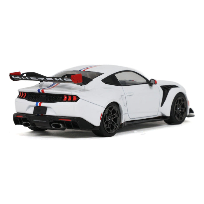 1:43 FORD MUSTANG GTD FROZEN WHITE 2025