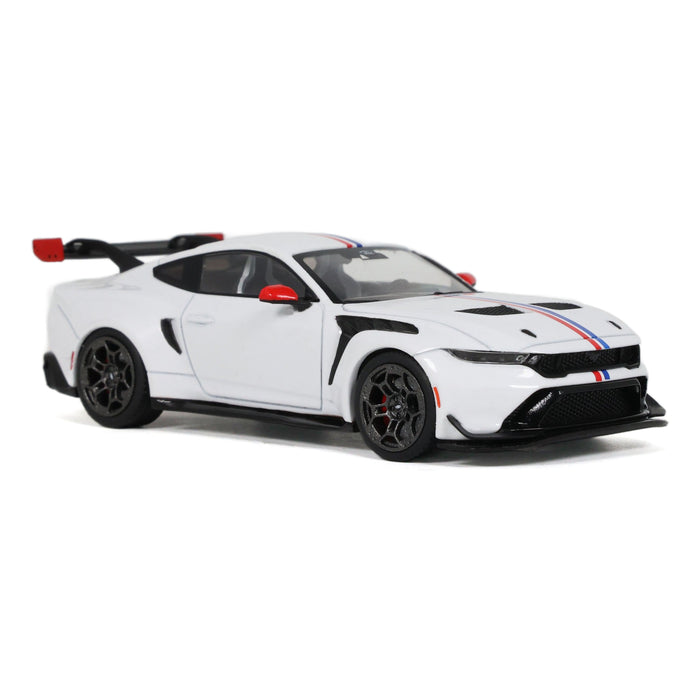 1:43 FORD MUSTANG GTD FROZEN WHITE 2025