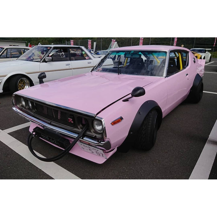 1:43 NISSAN SKYLINE GT-R (KPGC110) "KENMERI" W/ LIBERTY WALK BODY KIT PINK 1972