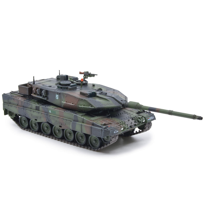 Dutch Leopard 2A6NL Main Battle Tank - Woodland Camouflage (1:72 Scale)
