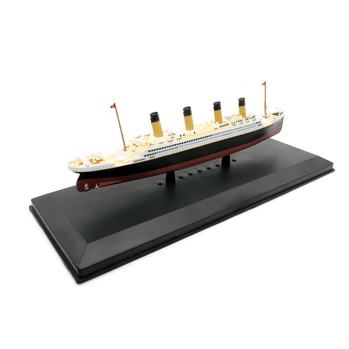 RMS Titanic (1:1250 Scale)