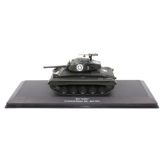 M24 "Chaffee" 1st Armored Division - Italy, April 1945 (1:43 Scale)