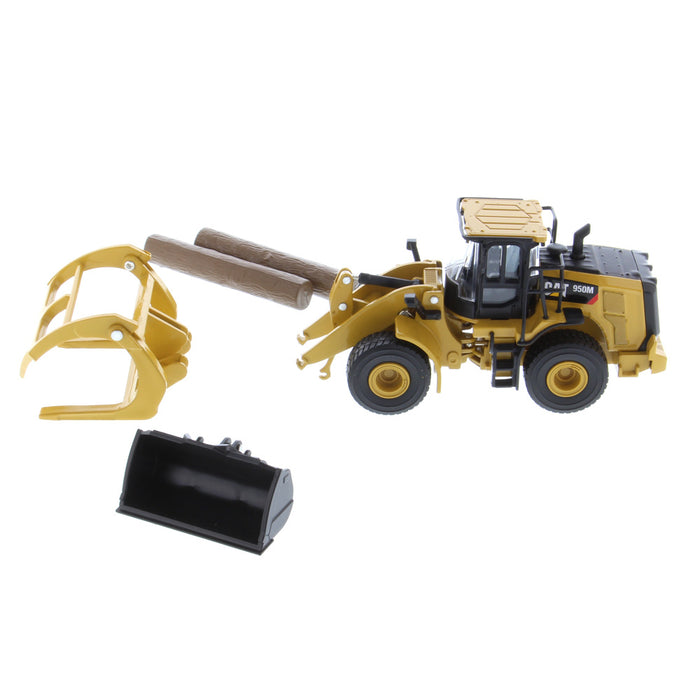 1:64 Cat 950M Wheel Loader with Log Fork + Bucket Attachment