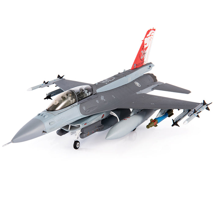 F-16D Fighting Falcon - Republic of Singapore Air Force, 425th Fighter Squadron  ”Black Widows”, 2014 (1:72 Scale)